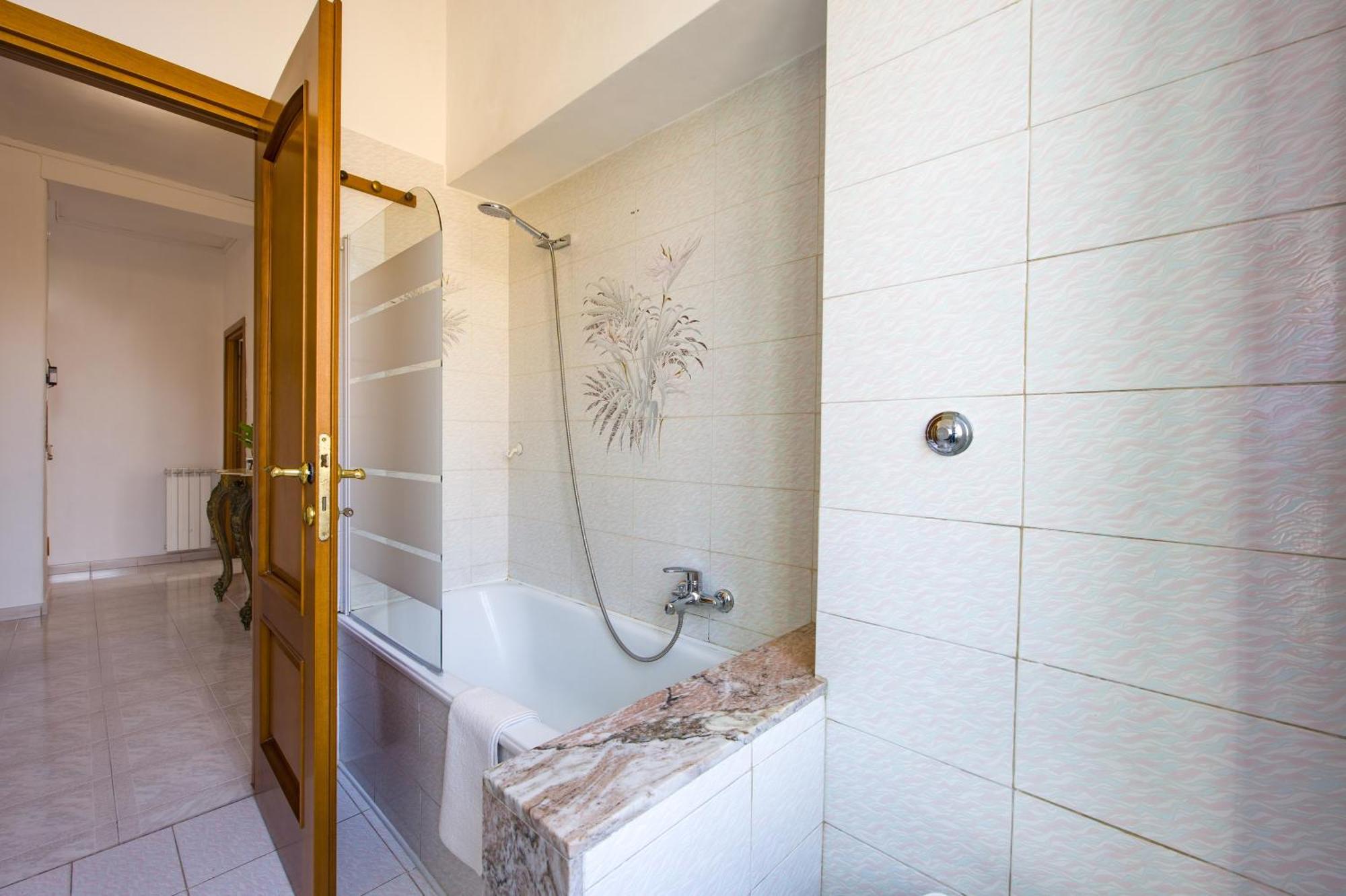 Mirti Classic Plaza Netflix Wi-Fi And Relax In Roma Apartment Bagian luar foto